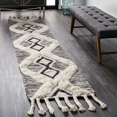 NuLOOM Yara Shaggy Helix Diamonds Area Rug 3 NuLOOM Yara Shaggy Helix Diamonds Area Rug