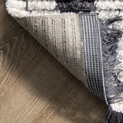 NuLOOM Joanna Diamond Trellis Soft Shag Fringe Area Rug 8 NuLOOM Joanna Diamond Trellis Soft Shag Fringe Area Rug - Image 6