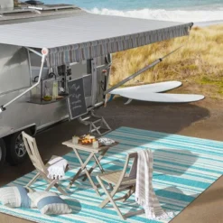 Castara Wavy Stripe Modern Indoor/Outdoor Area Rug - JONATHAN Y -Home Improvement Store GUEST 1c630a7e a73c 4a91 9176 66c029969683