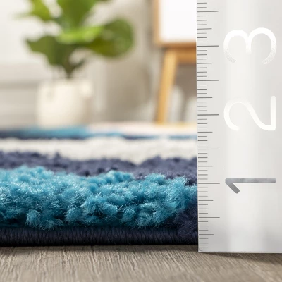 NuLOOM Ela Half Rainbow Shag Area Rug 4 NuLOOM Ela Half Rainbow Shag Area Rug - Image 2