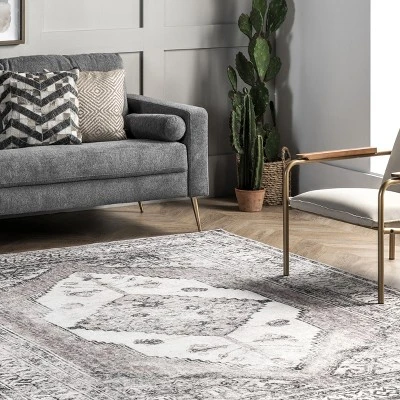 NuLOOM Gladys Machine Washable Vintage Medallion Area Rug 10 NuLOOM Gladys Machine Washable Vintage Medallion Area Rug - Image 8