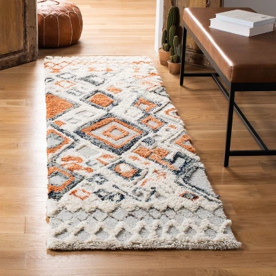 Casablanca CSB618 Hand Tufted Moroccan Shag Area Rug - Safavieh 3 Casablanca CSB618 Hand Tufted Moroccan Shag Area Rug - Safavieh