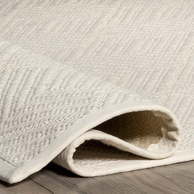 NuLOOM Natural Textured Suzanne Area Rug 5 NuLOOM Natural Textured Suzanne Area Rug - Image 3