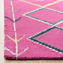 Jill Geometric Tufted Area Rug - Safavieh