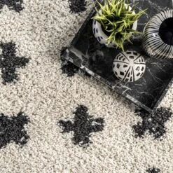 NuLOOM Fatima Cross Cozy Shag Tassel Area Rug -Home Improvement Store GUEST 848ab17a c3f7 4289 ab86 6b028f5f99ef