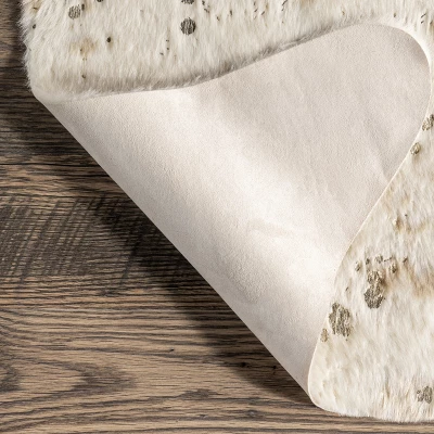 NuLOOM Iraida Contemporary Faux Cowhide Area Rug 8 NuLOOM Iraida Contemporary Faux Cowhide Area Rug - Image 6