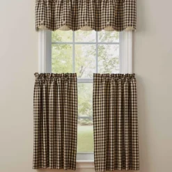 Park Designs Berry Gingham Lined Tiers