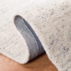 Himalaya HIM413 Hand Tufted Area Rug - Safavieh -Home Improvement Store GUEST d33f358a 4ec4 4e2b 8fe1 99a30ba1bb04