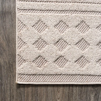 Xlendi High-Low Pile Moroccan Geometric Indoor/Outdoor Area Rug - JONATHAN Y 5 Xlendi High-Low Pile Moroccan Geometric Indoor/Outdoor Area Rug - JONATHAN Y - Image 3