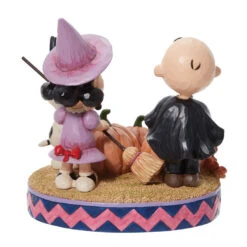 Enesco Jim Shore Peanuts Gang Halloween Figurine With Light, 5.55" -Home Improvement Store Jim Shore Peanuts Halloween Figurine With Light 6013037 03